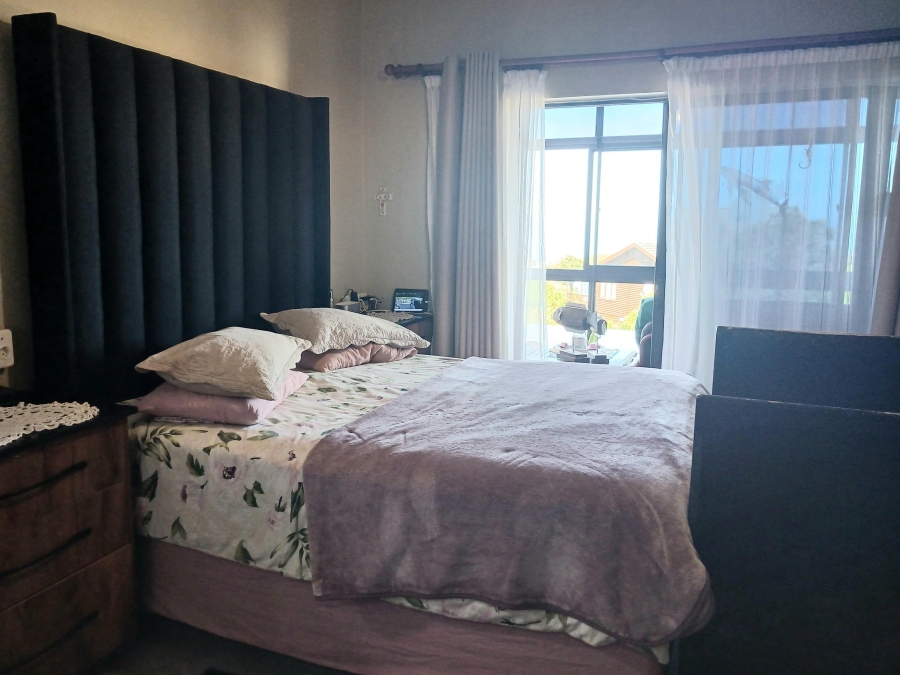 4 Bedroom Property for Sale in Dana Bay Western Cape